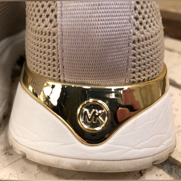🤑PRICE DROP🤑  Michael Michael Kors Bodie Slip On Sneakers - Picture 6 of 11